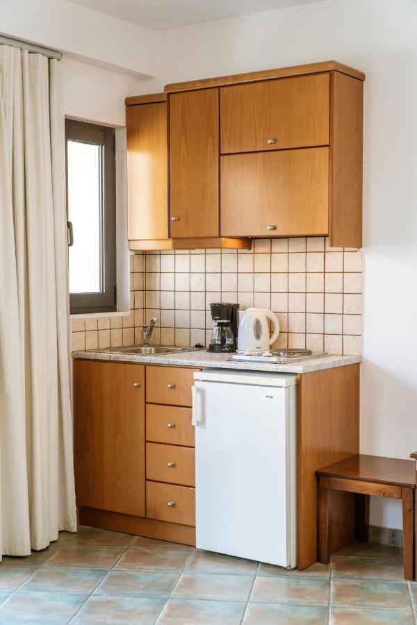 Sunrise Suites & Apartments Kalívesz Kültér fotó