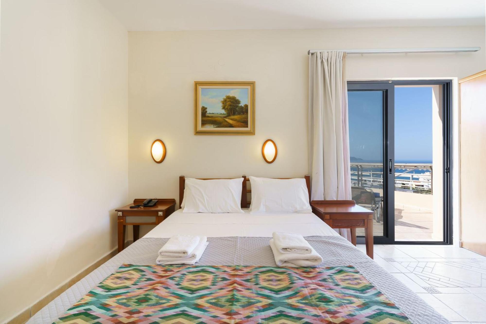 Sunrise Suites & Apartments Kalívesz Szoba fotó